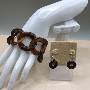 𝅺Curated bundle faux tortoise earrings and bracelet talbots fornash